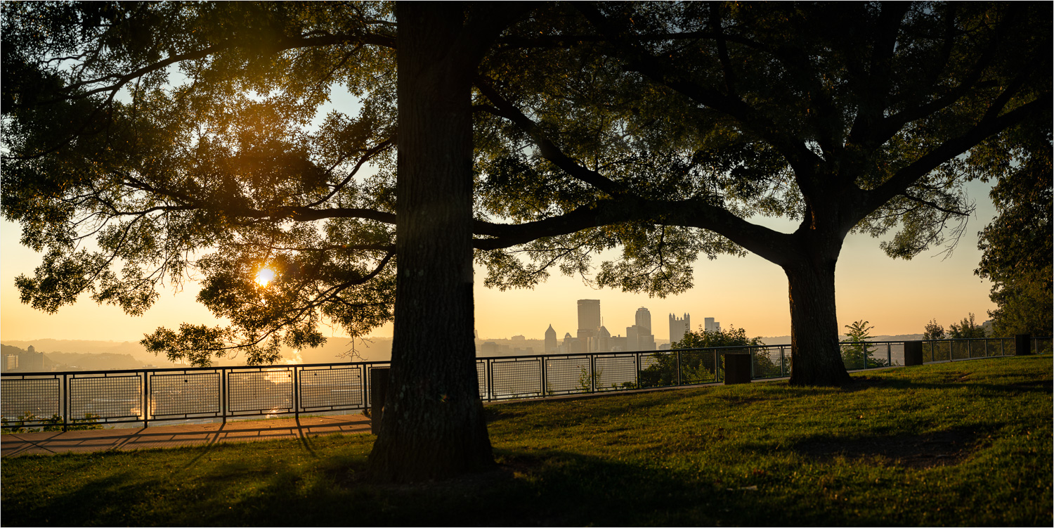 A-Golden-Mornring-At-The-Overlook.jpg