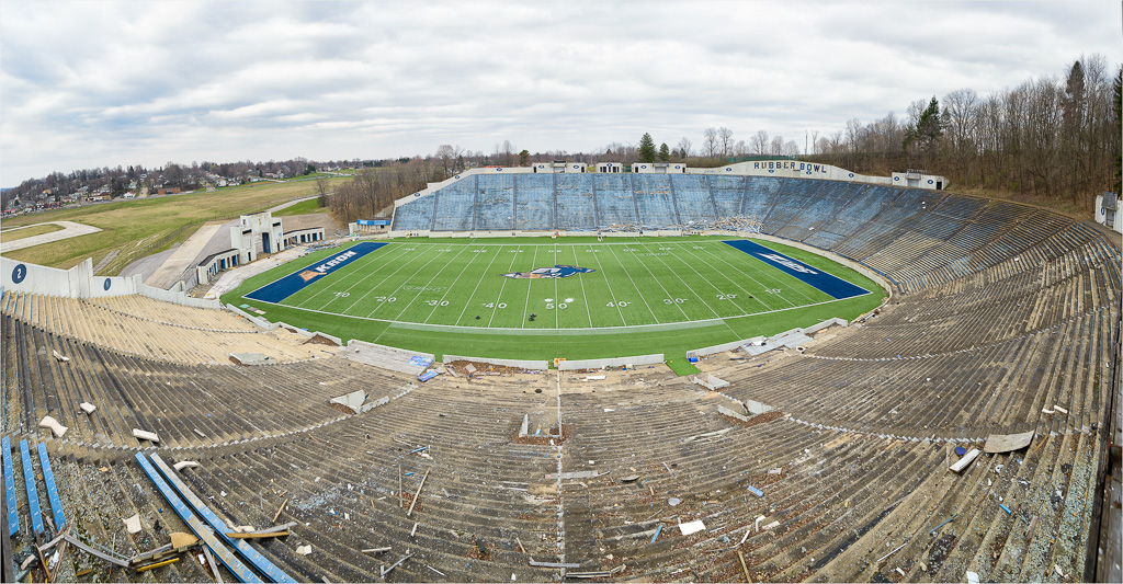 Best-Seat-In-The-Bowl.jpg