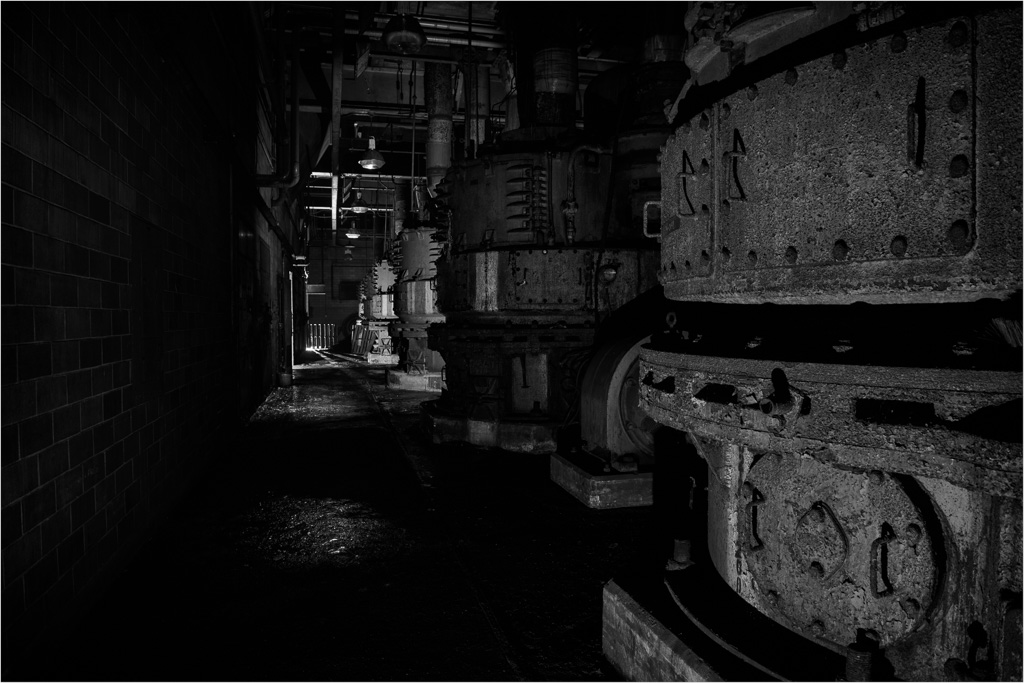 Light-On-Machines-Of-Old.jpg